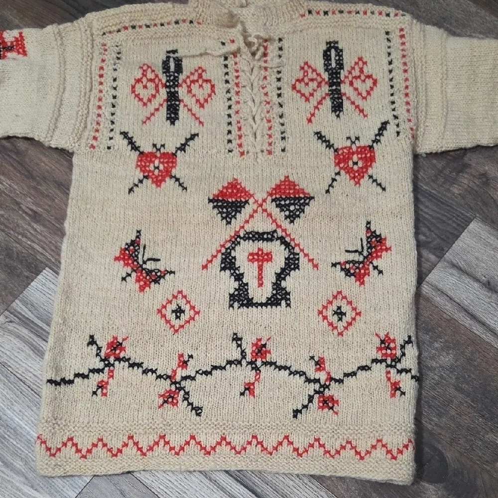 Camisola Poveira – Vintage Portuguese Fisherman Wool Sweater, Handmade - Picture 2 of 16